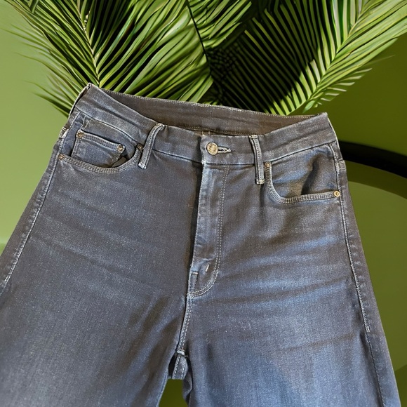 MOTHER Denim ‘High Waisted Looker Ankle Fray’ Jeans in “Last Call” Wash Size 25 - Picture 3 of 16